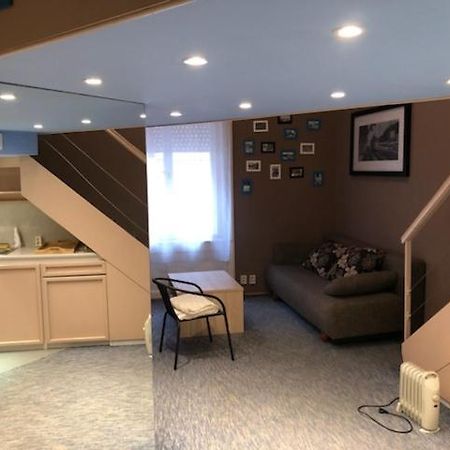 בודפשט Rising Sun Hill Apartment מראה חיצוני תמונה