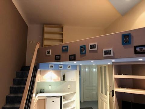 בודפשט Rising Sun Hill Apartment מראה חיצוני תמונה