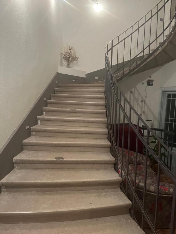 בודפשט Rising Sun Hill Apartment מראה חיצוני תמונה